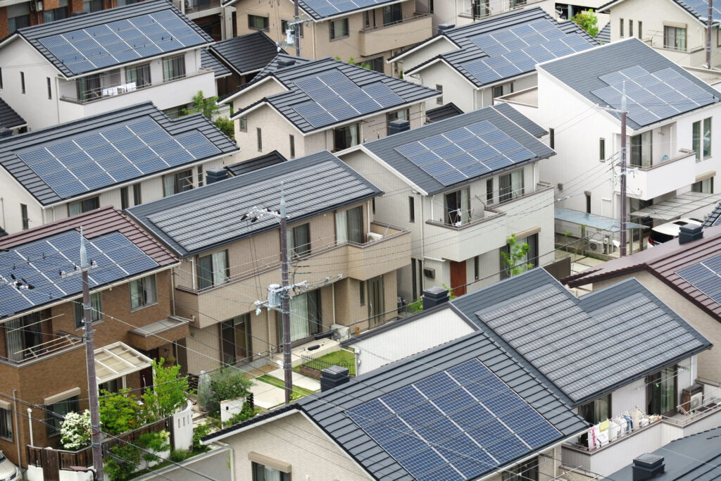 太陽光発電の反射問題とは